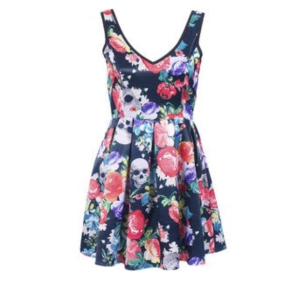 Iron Fist Dresses & Skirts - Iron Fist Roaming Hearts Fit & Flare Dress Skull Size Large